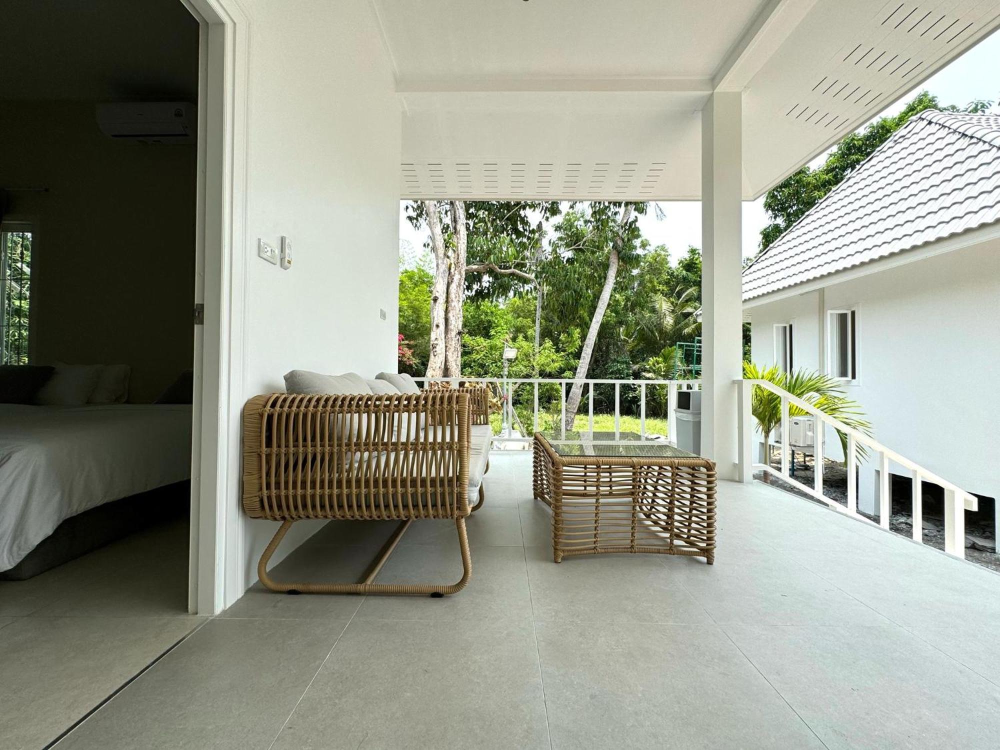 Sabaii Bay Resort Baan Tai Exterior foto